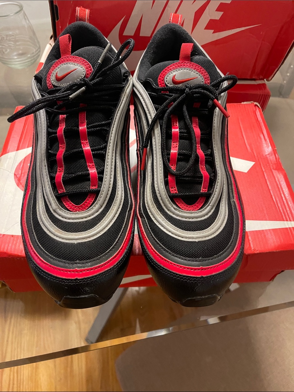 Nike men Black, Red & Silver Retro-Style Sneakers